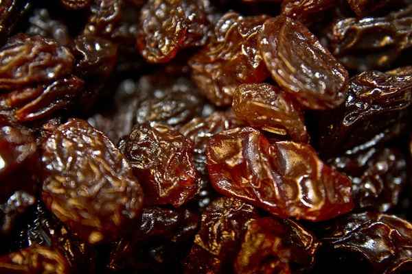 Raisins and Soy May Ward Off High Blood Pressure