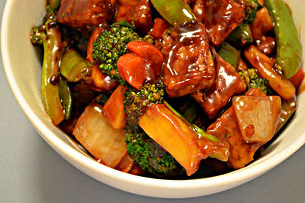 Recipe and Wine Pairing: Pomegranate Sweet and Sour Tempeh