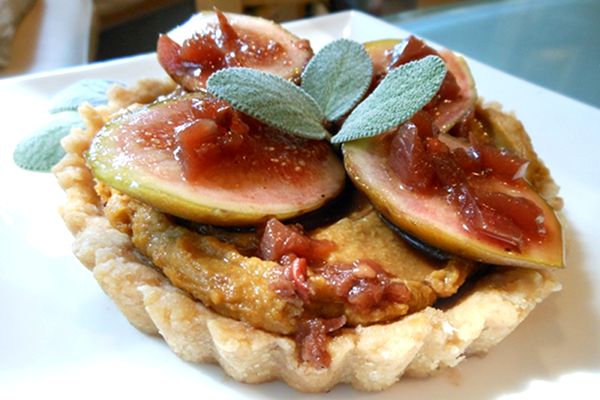 Recipe: Southern Savory Tarts with Butter Bean Puree, Fresh Figs, and Sweet Tea Drizzle