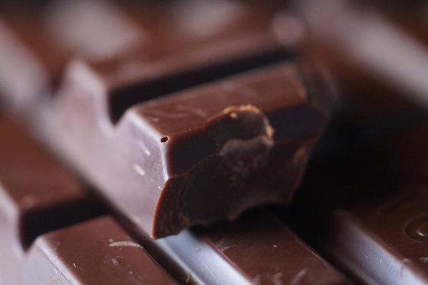 How Chocolastic! The 10 Best Vegan Dark Chocolate Bars