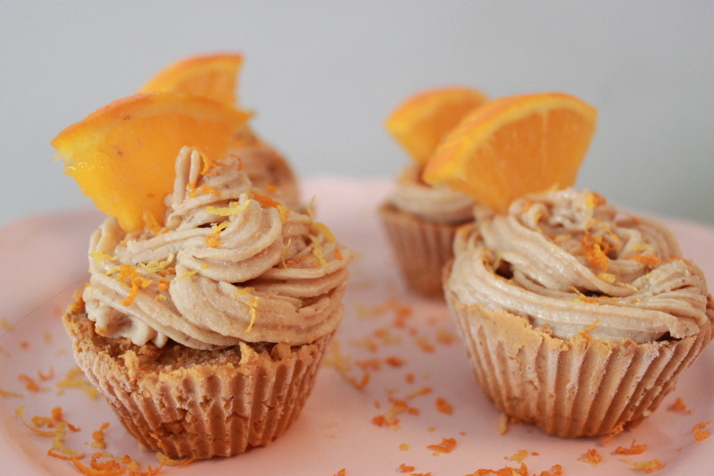 Recipe: Raw Carrot-Orange Cupcakes
