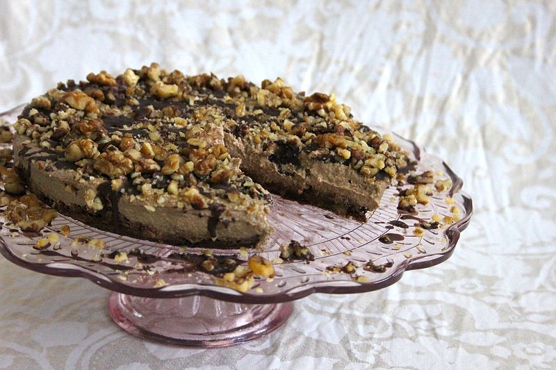 Recipe: Raw Walnut Coffee Cake with a Brownie Base
