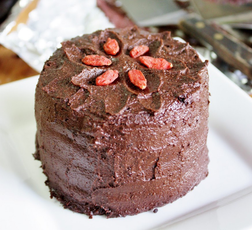 Special-Dark-Chocolate-Vegan-Cake-874x800