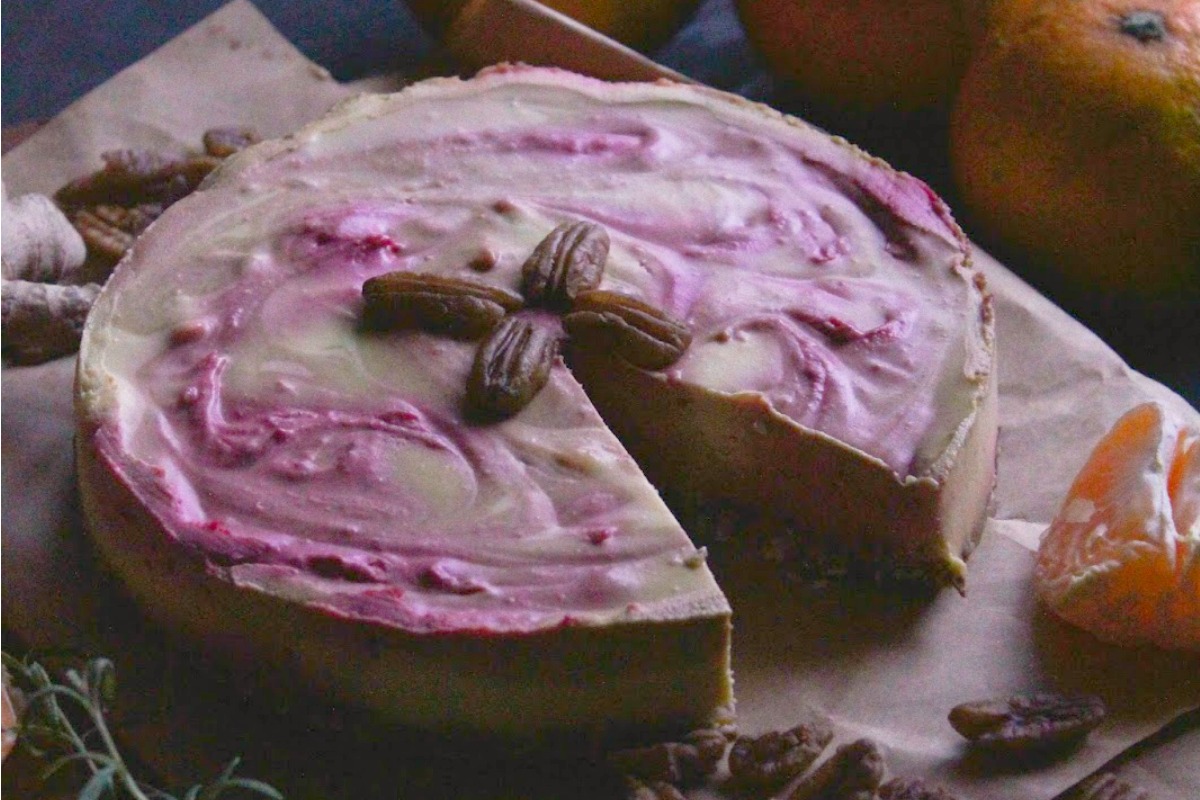 Cashew Cream Cake With Fresh Juicy Swirls [Vegan, Raw, Gluten-Free]