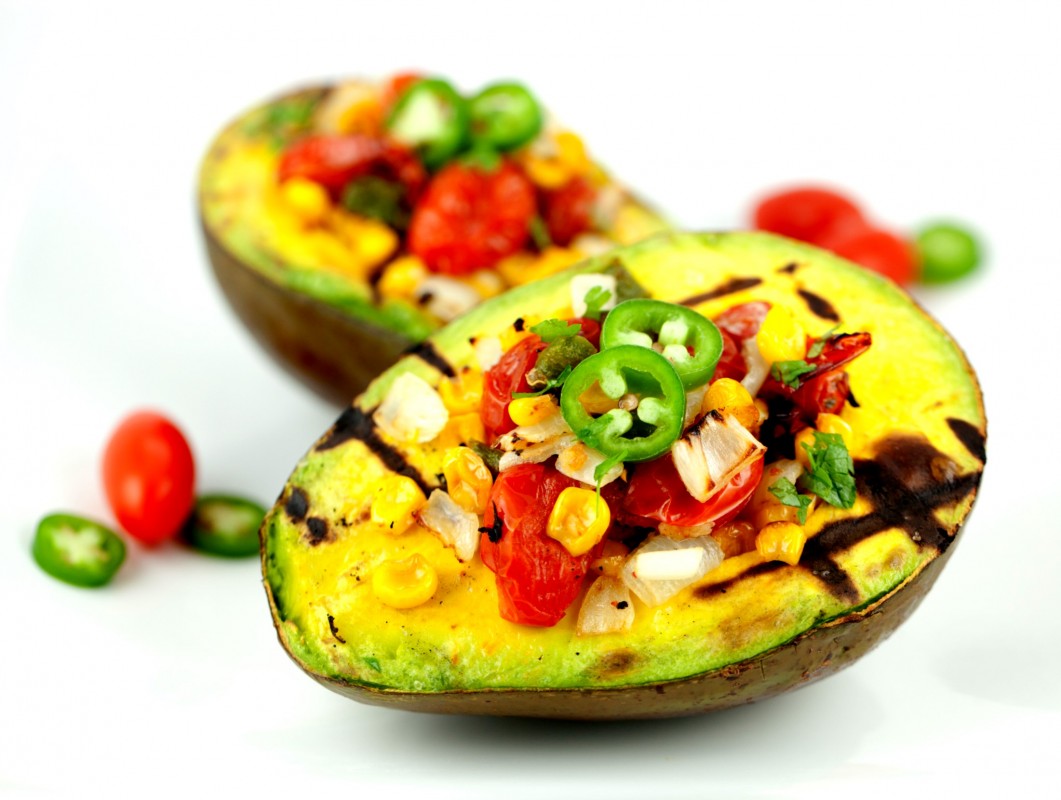 Grilled-Avocado-with-Roasted-Tomatoes-1061x800 (1)