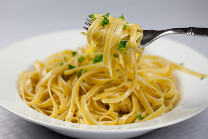 Lemon-Butter-Fettuccine-with-Parsley-and-Pine-Nuts