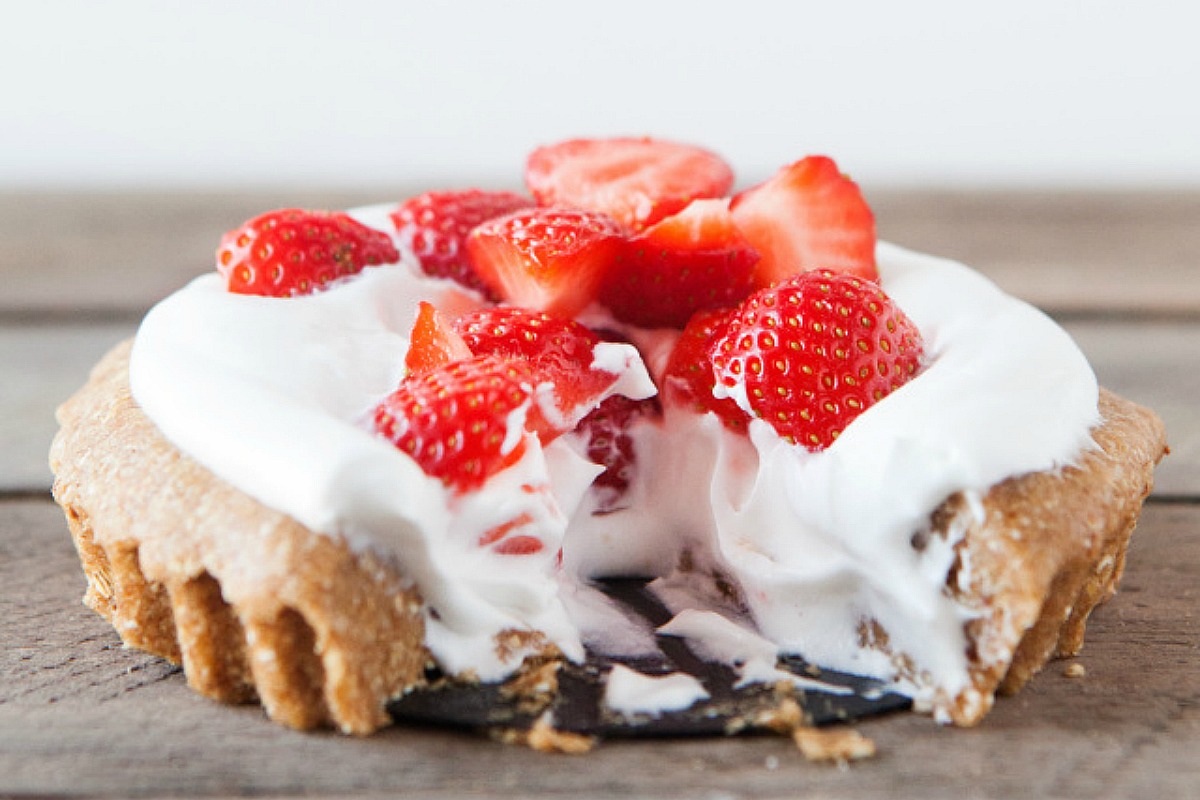 Strawberry Cream Pie [Vegan, Gluten-Free]