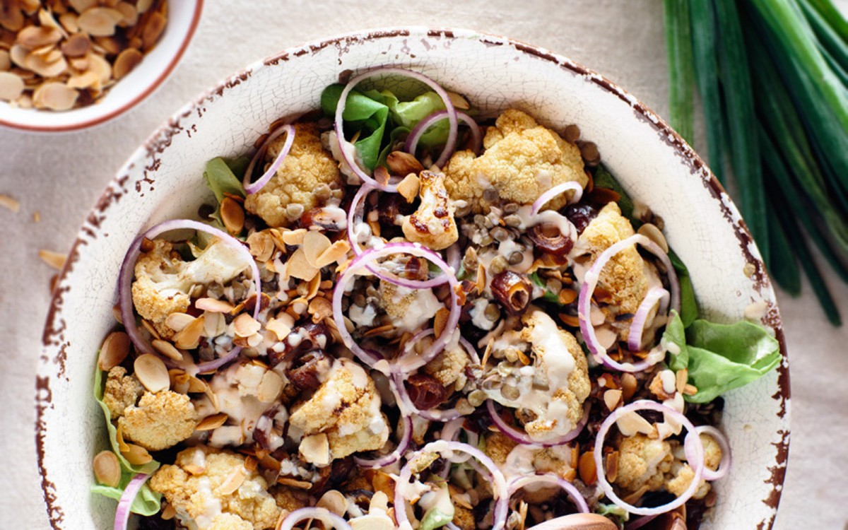 Roasted Cauliflower and Lentil Salad With Dates