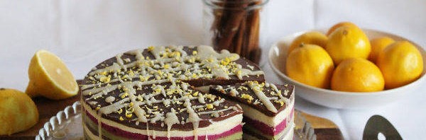 10 No Bake Raw Vegan Cakes That Are Perfect for Summer