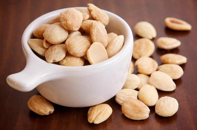 10 Amazing Recipes Infused with Almonds