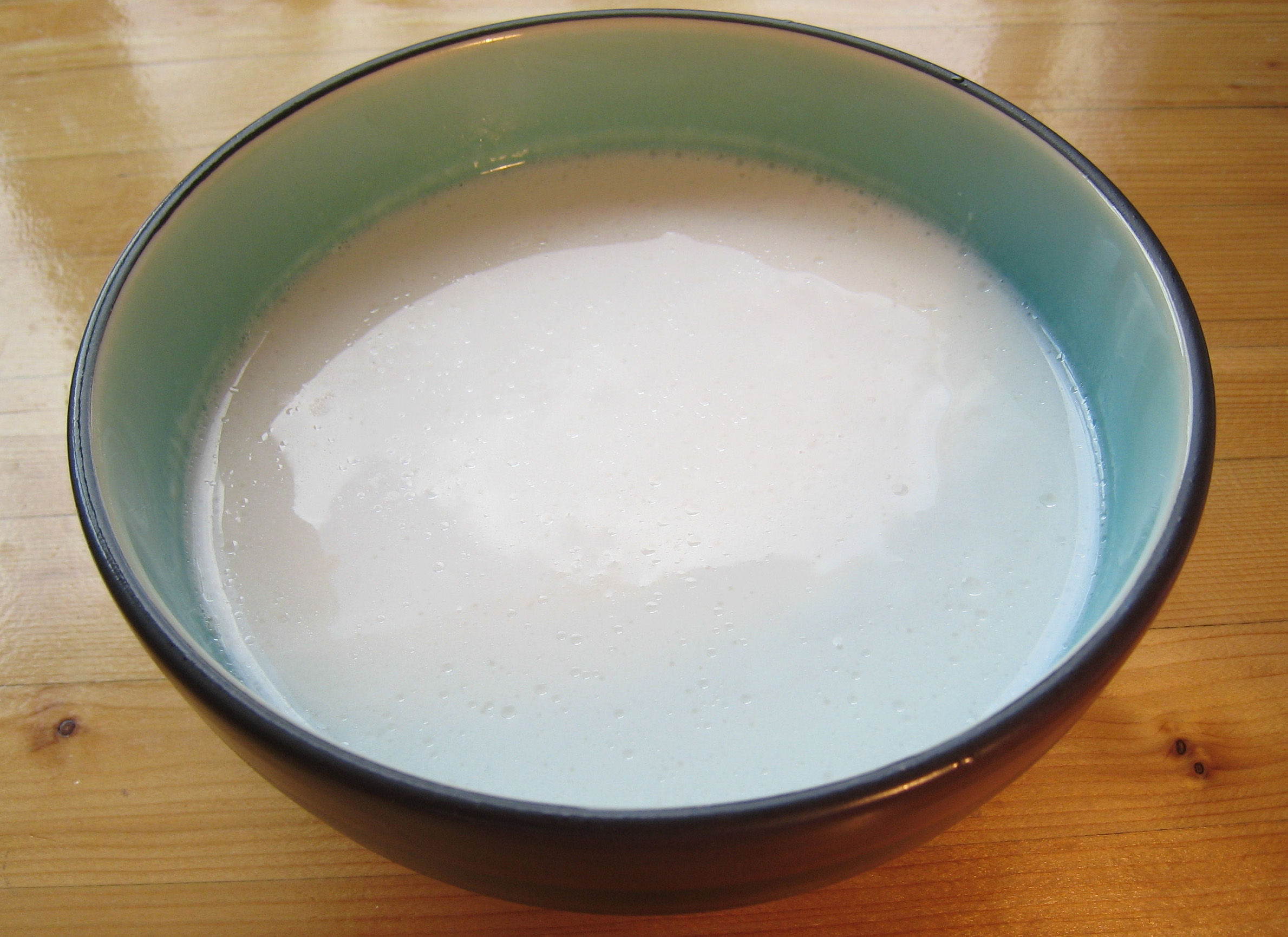 Vegan homemade coconut sour cream