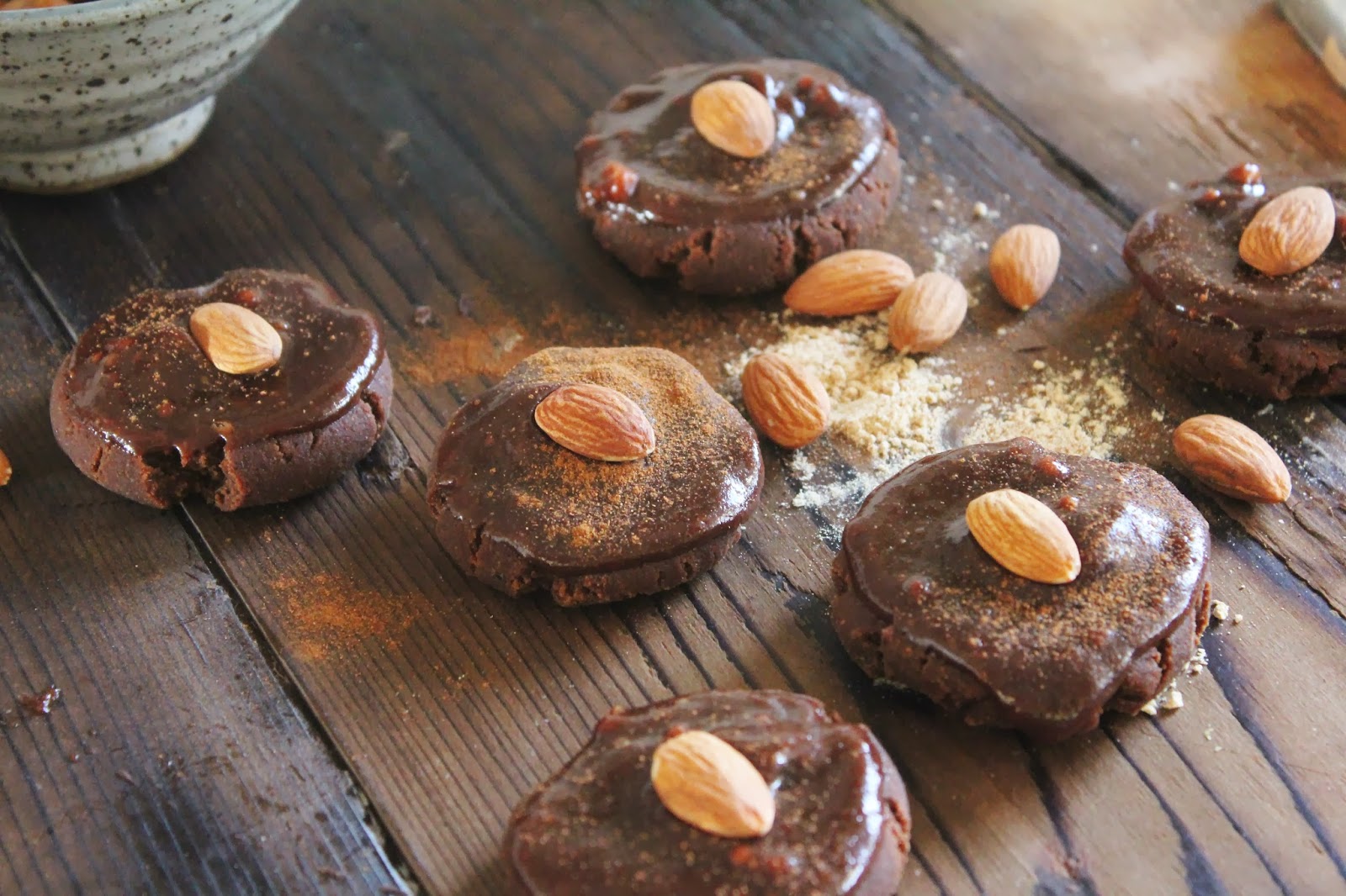 Chocolate Almond pulp Cookies