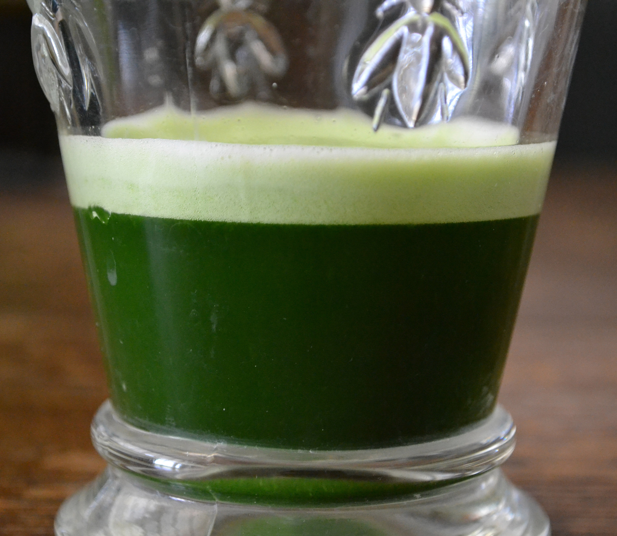 Green Fruit Smoothie With Wheatgrass Juice 