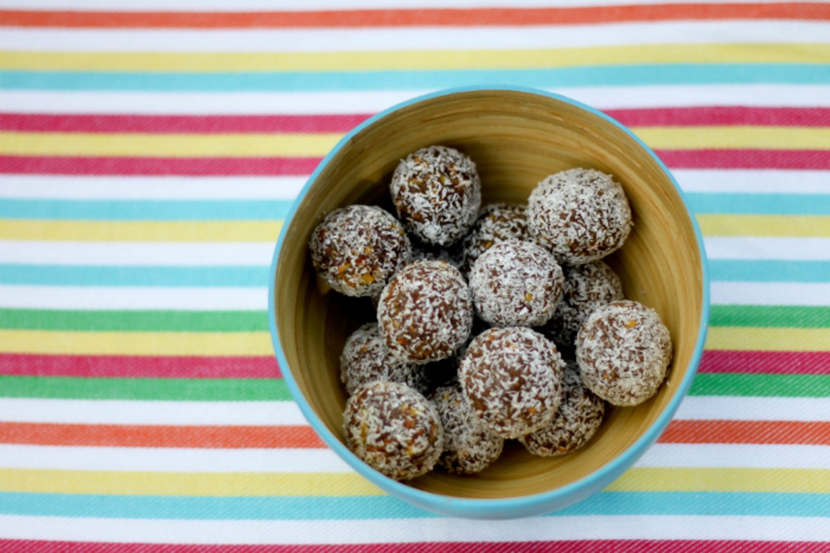 Sweet and Sour Pecan and Pistachio Balls