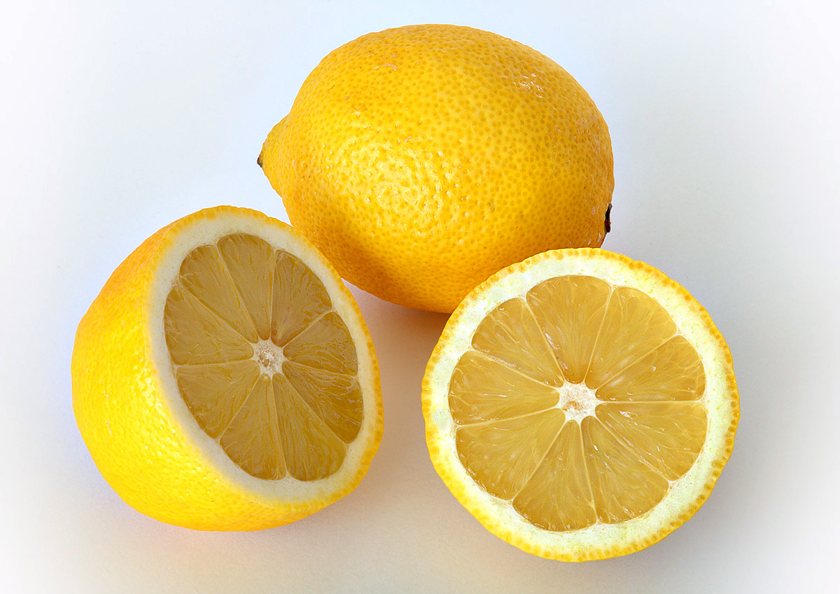 Lemons cut in half