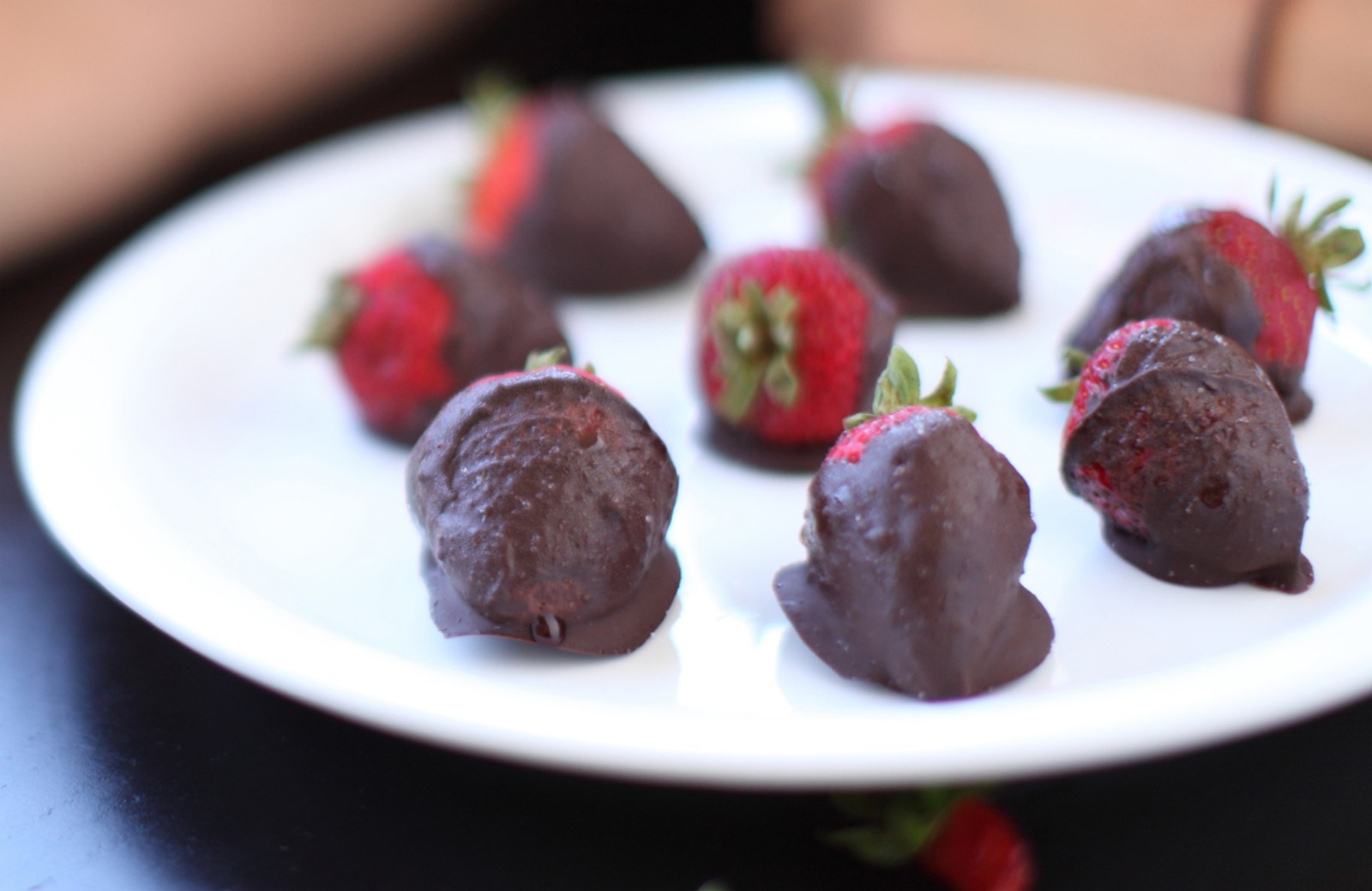 Mexican Hot Chocolate-Covered Strawberries [Vegan]