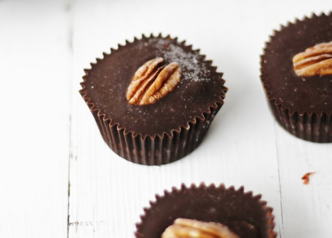 Chocolate and Salted Date Caramel Cups With Pecans