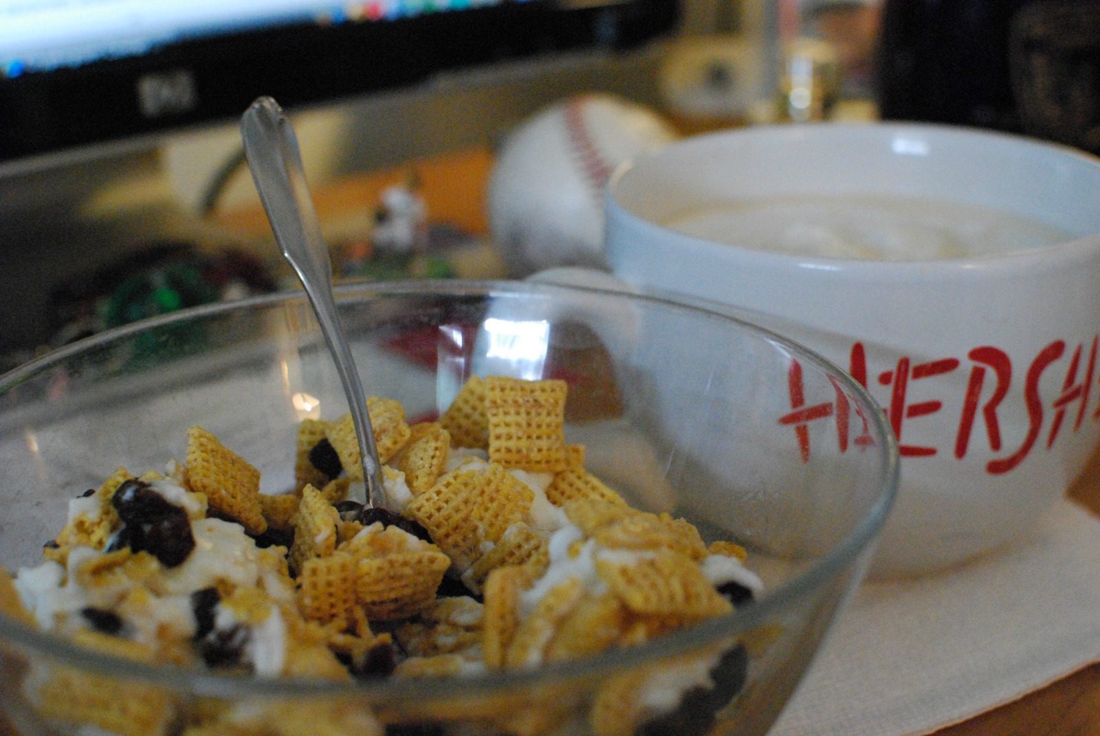 cereal with yogurt
