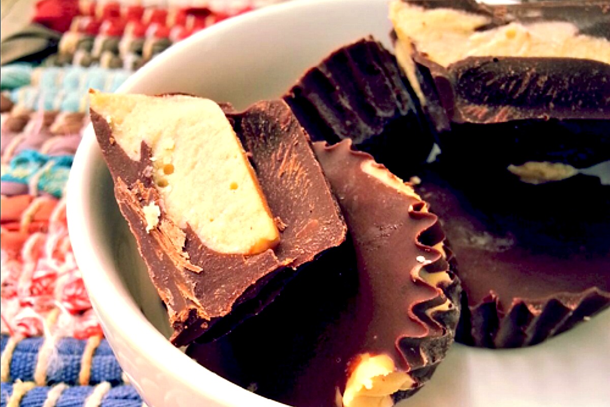 4-ingredient peanut butter cups