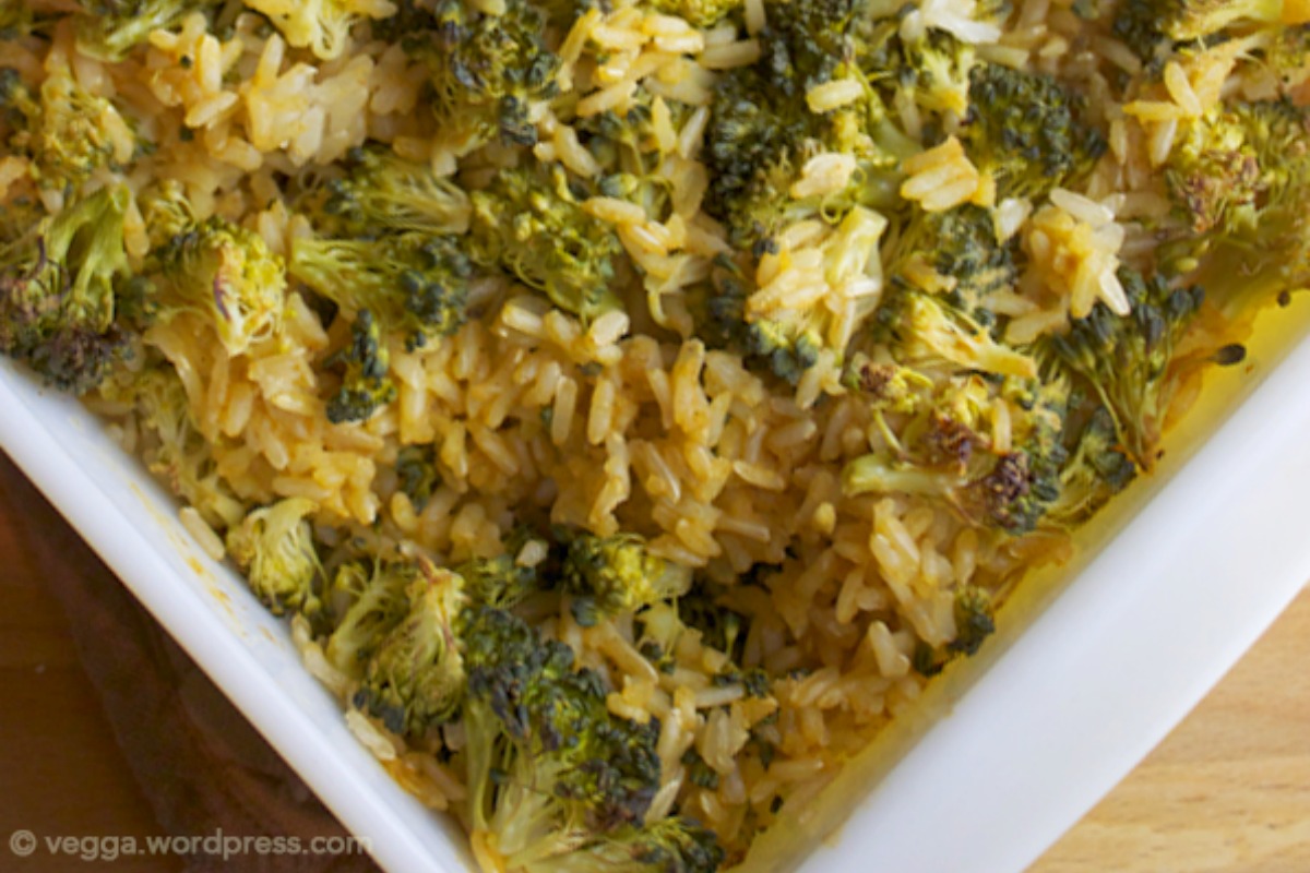Easy Cheesy Broccoli and Brown Rice Bake
