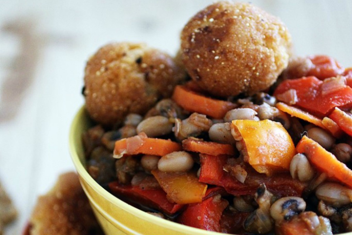 Black Eyed Pea Chili With Corn Fritters [Vegan]