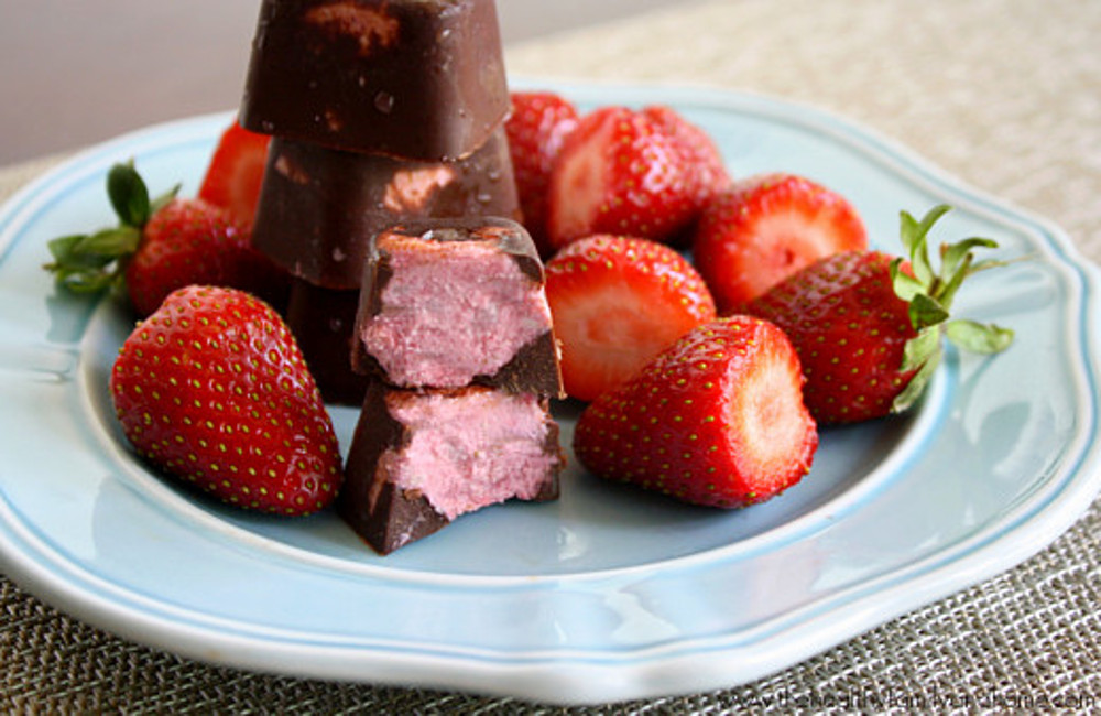 Raw Strawberry Crème Chocolate Truffles
