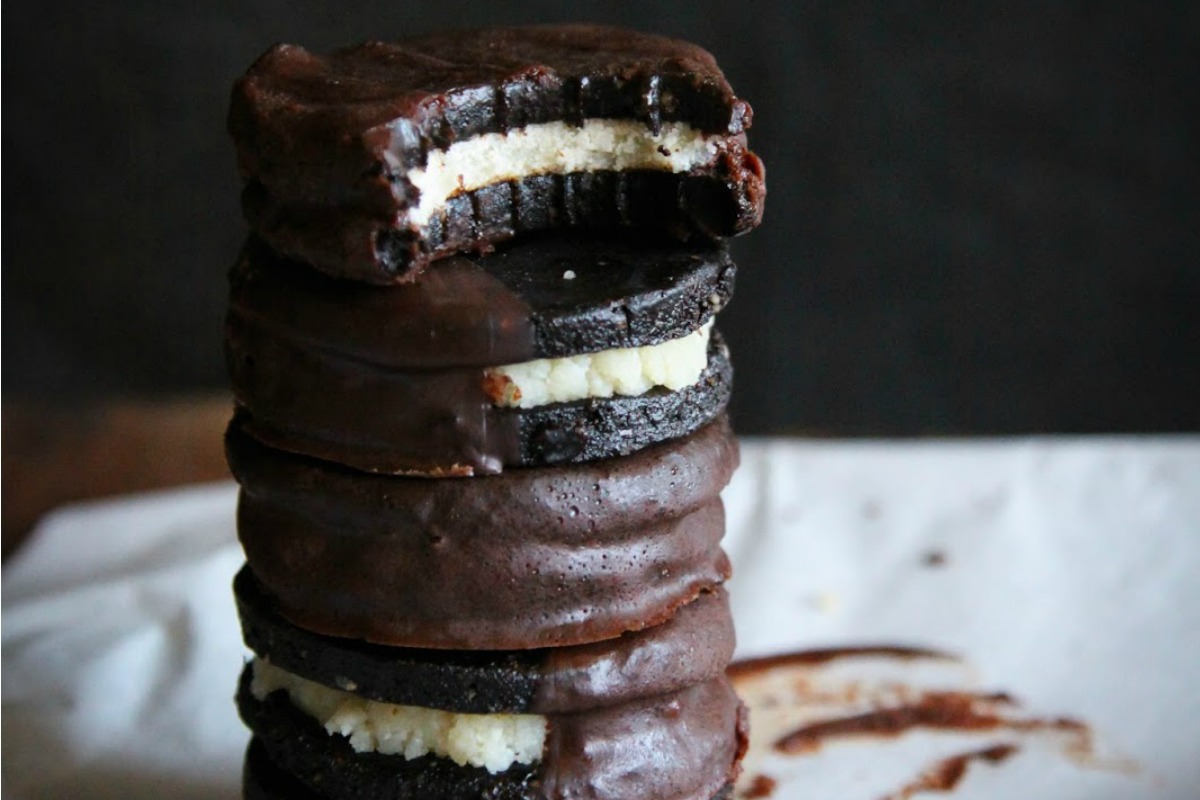 Raw Peppermint Oreos Dipped in Dark Chocolate