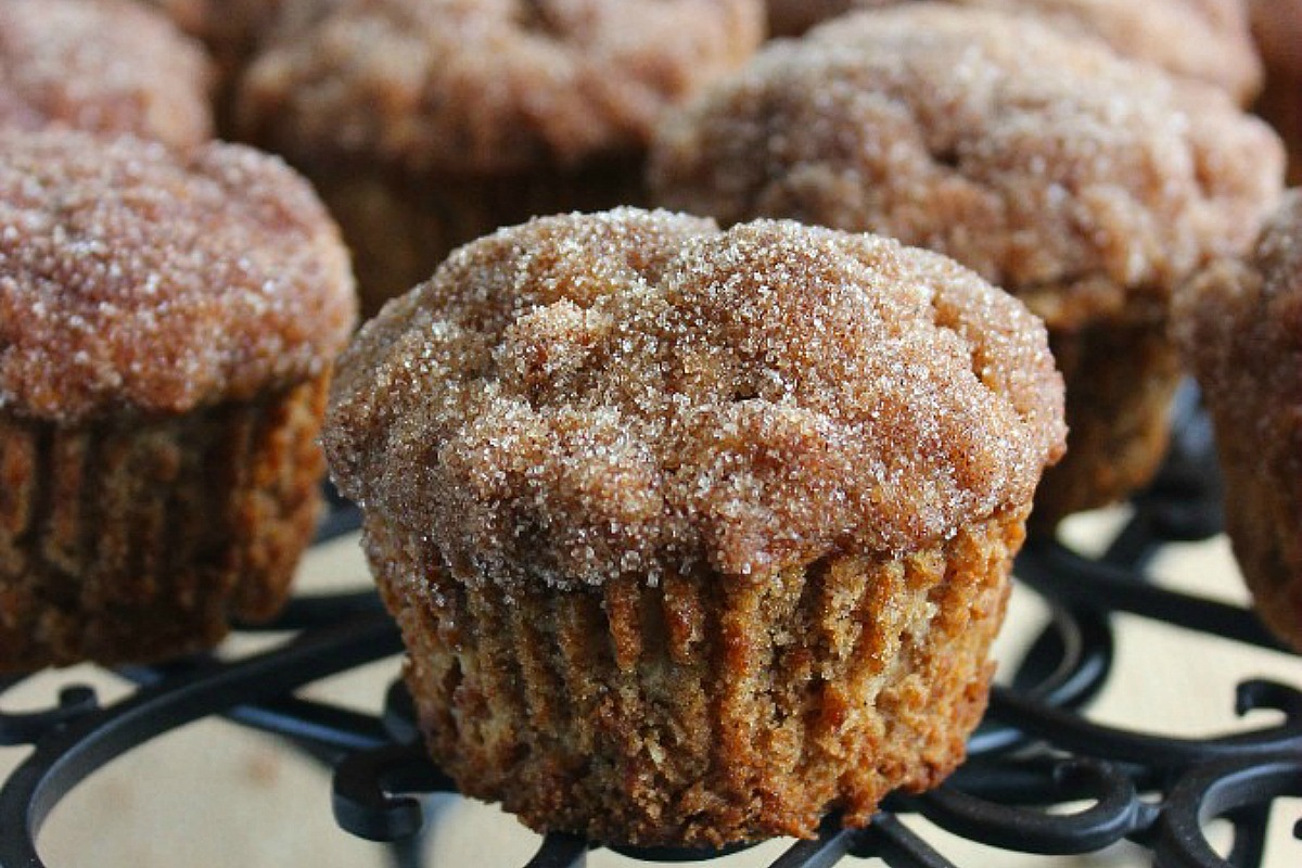 Cinnamon Apple Crisp Muffins [Vegan]
