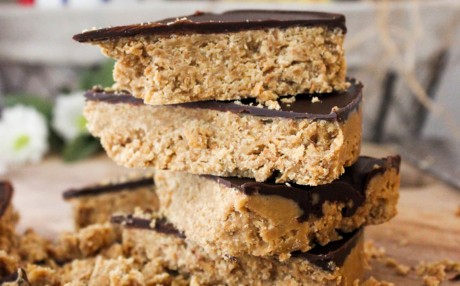 Butterfinger Brittle (That You Can Make in Five Minutes!) [Vegan]