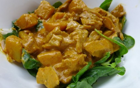 Thai Yellow Curry With Seitan and Potatoes