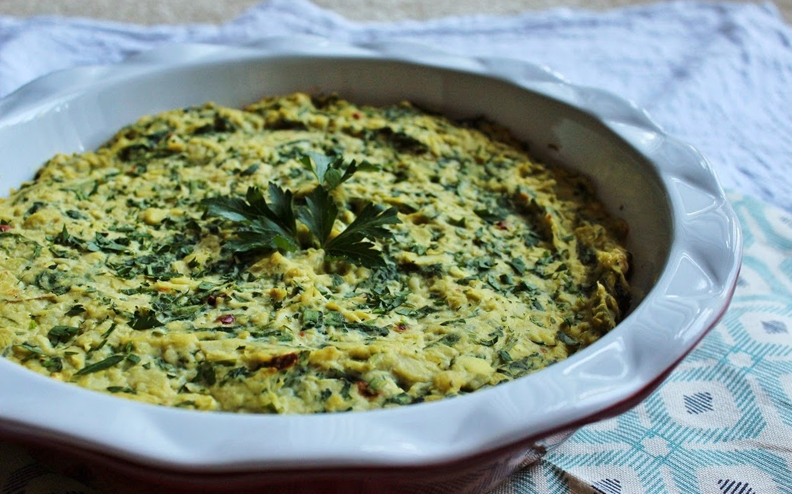 Cheesy Baked Kale Artichoke Dip [Vegan, Gluten-Free]