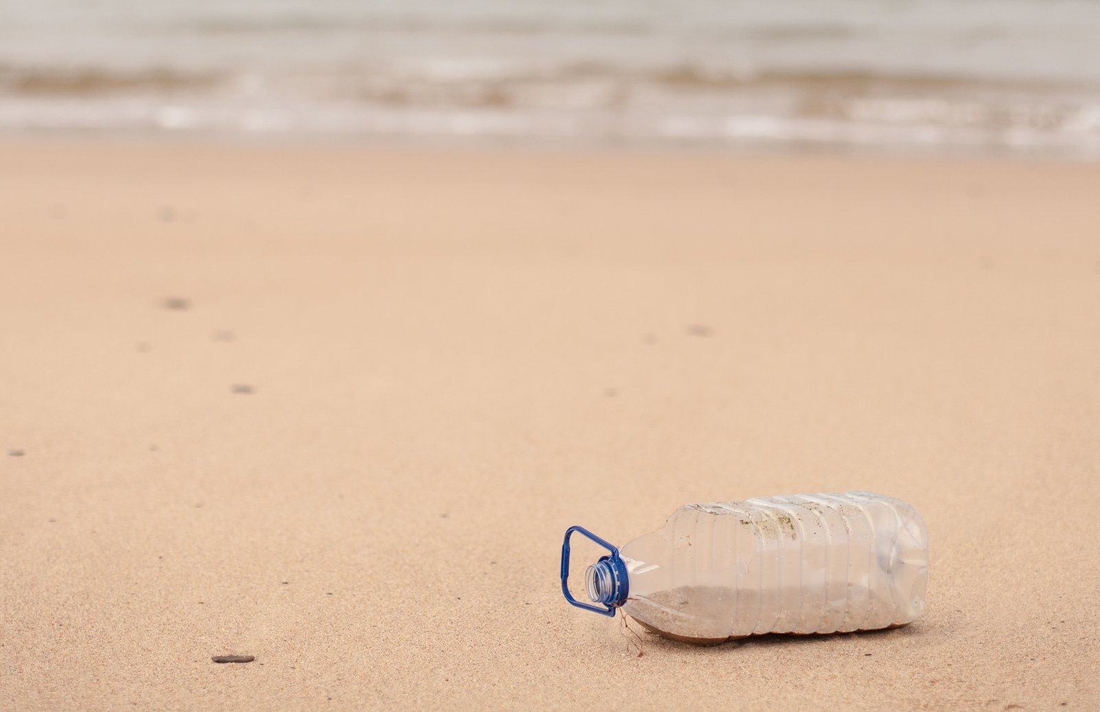 5 Countries Might Be Responsible for the Majority of Ocean Pollution, But Here’s Why We’re Not Off the Hook!5 Countries Might Be Responsible for the Majority of Ocean Pollution, But Here’s Why We’re Not Off the Hook!