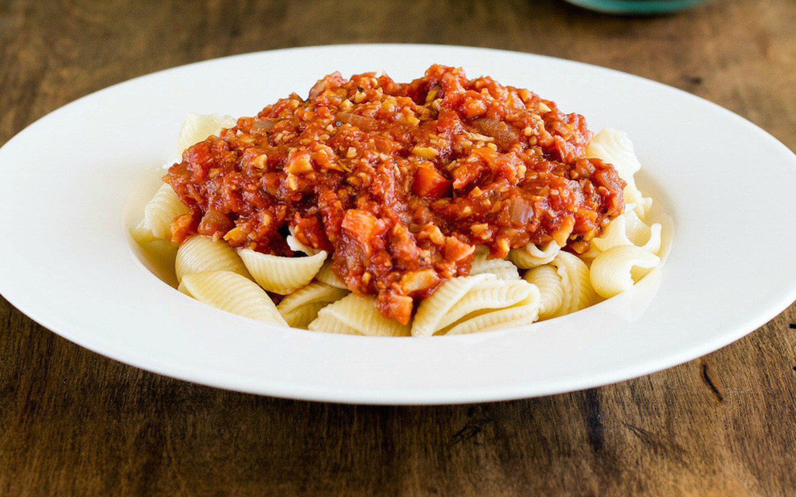 chickpea meat sauce over shells
