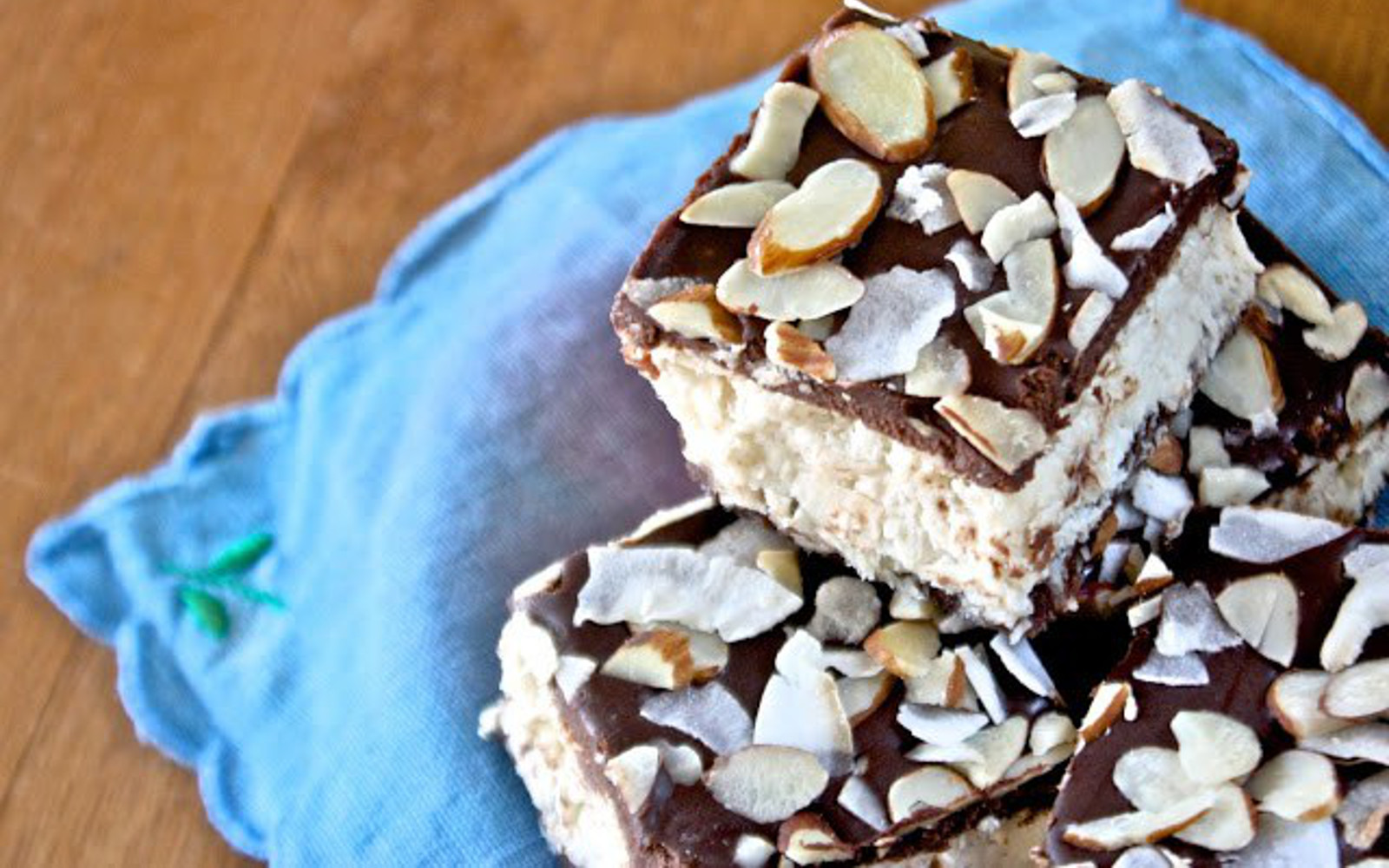 No-Bake Almond Joy Bars With a Chocolate Ganache Topping