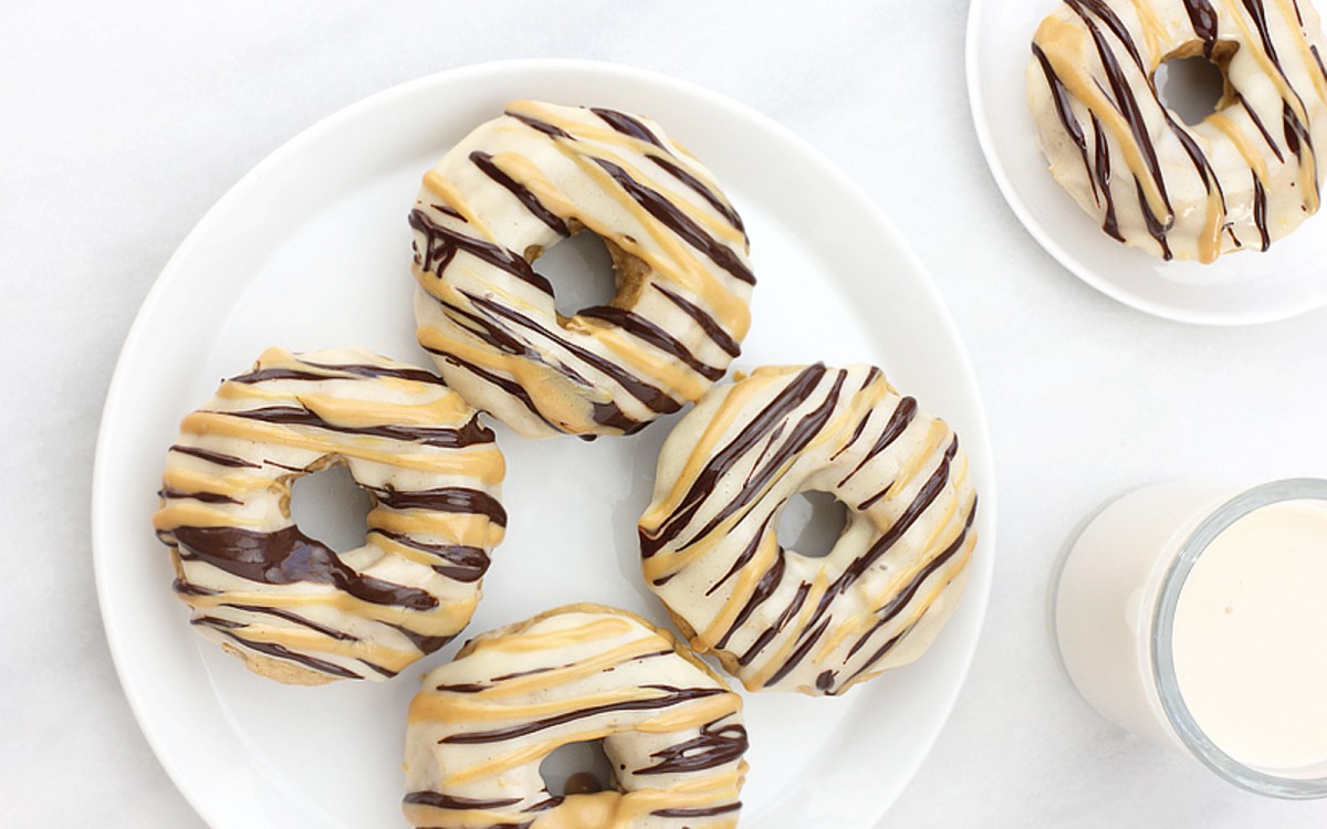Chocolate Fluffernutter Donuts