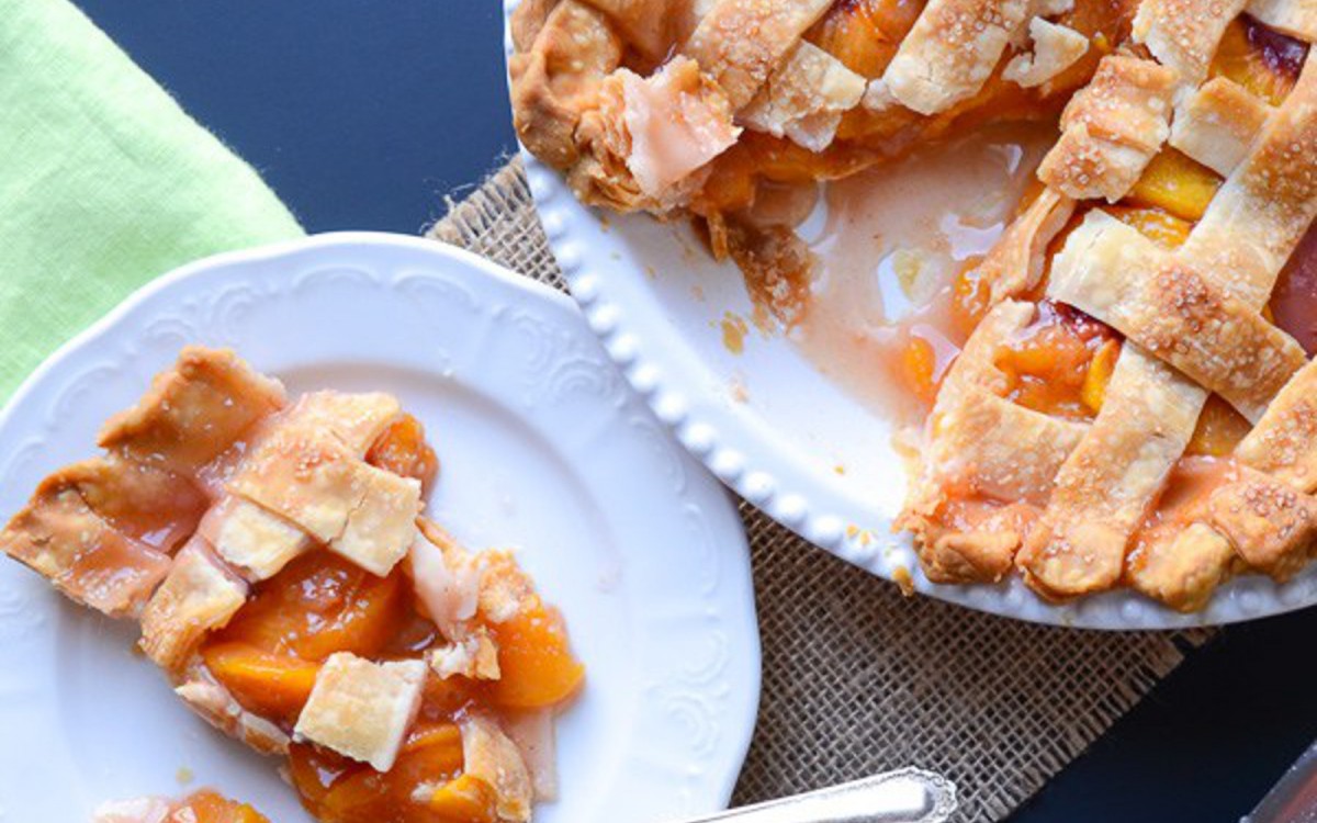 Vegan Peach Pie With Lattice Crust