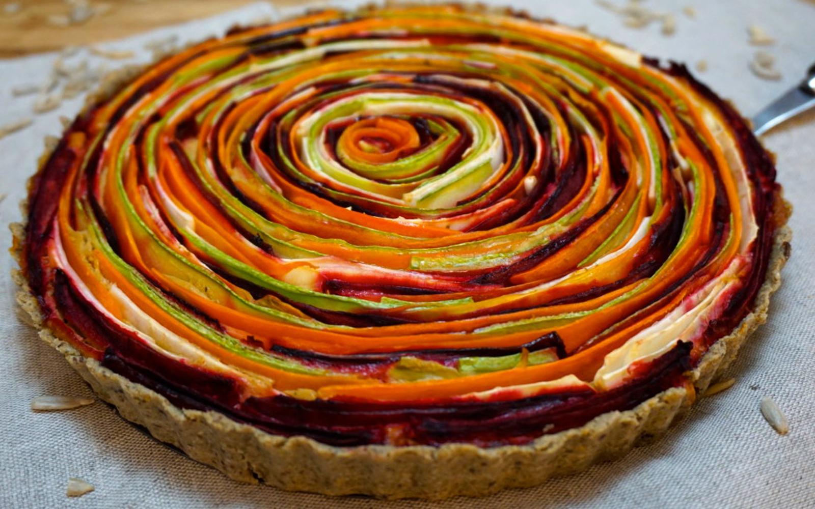 Vegetable Rose Tart With Cheesy Sun-Dried Tomato Filling