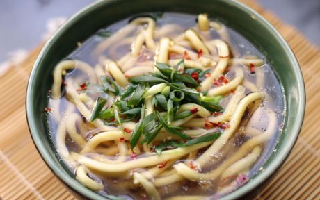 Vegan Udon noodles with spices