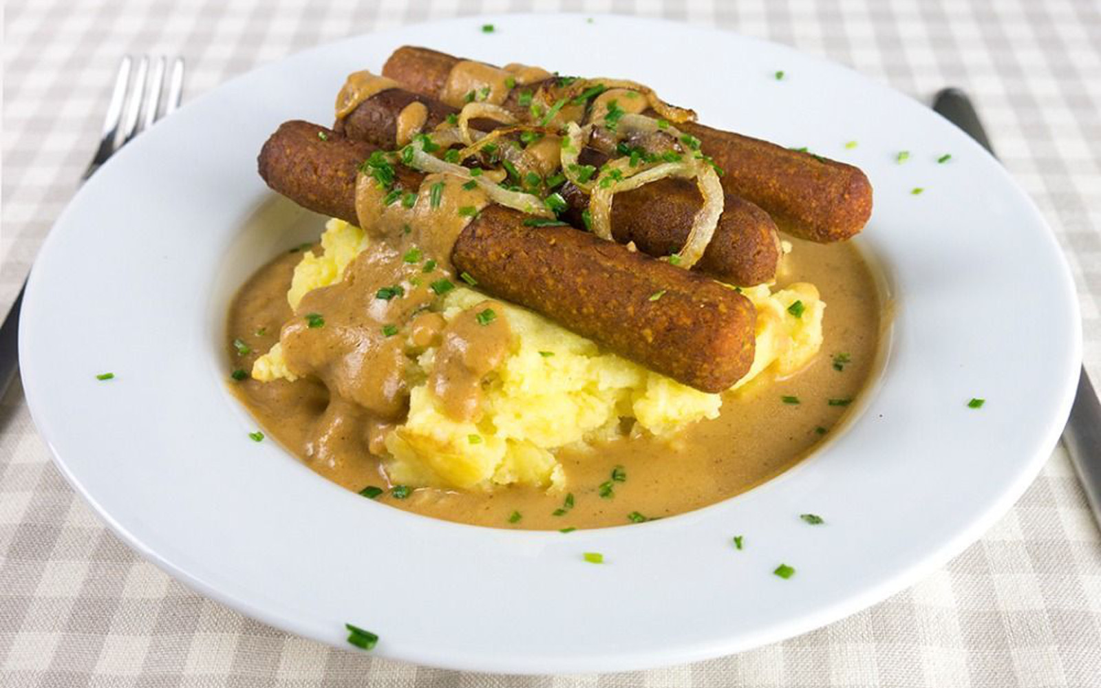 Chestnut Sausages With Mash and Gravy