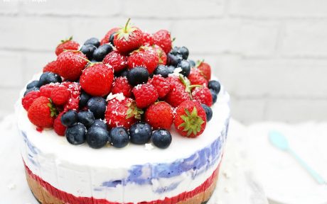 Cheesecake with berries on top
