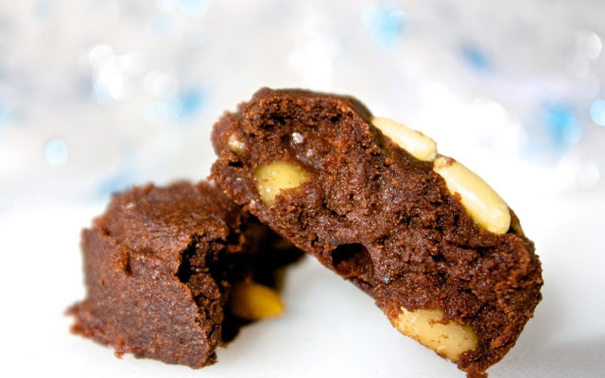 Chocolate Fudge Pine Nut Cookies