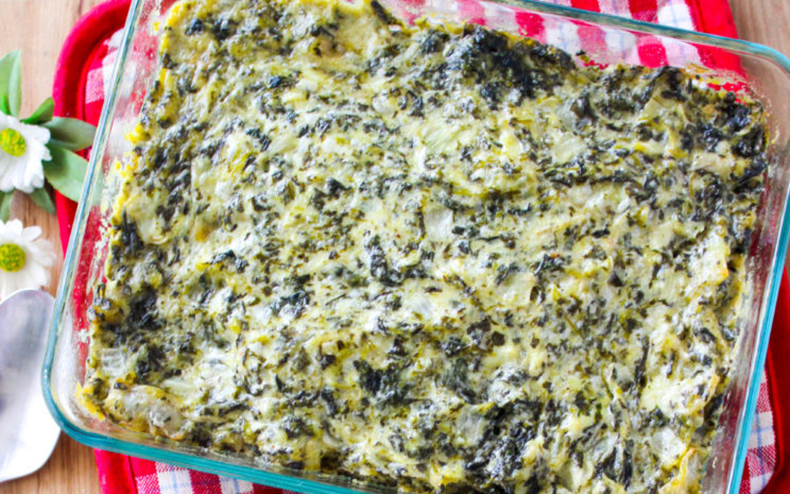 Vegan Easy Spinach and Artichoke Dip with carrots and chips
