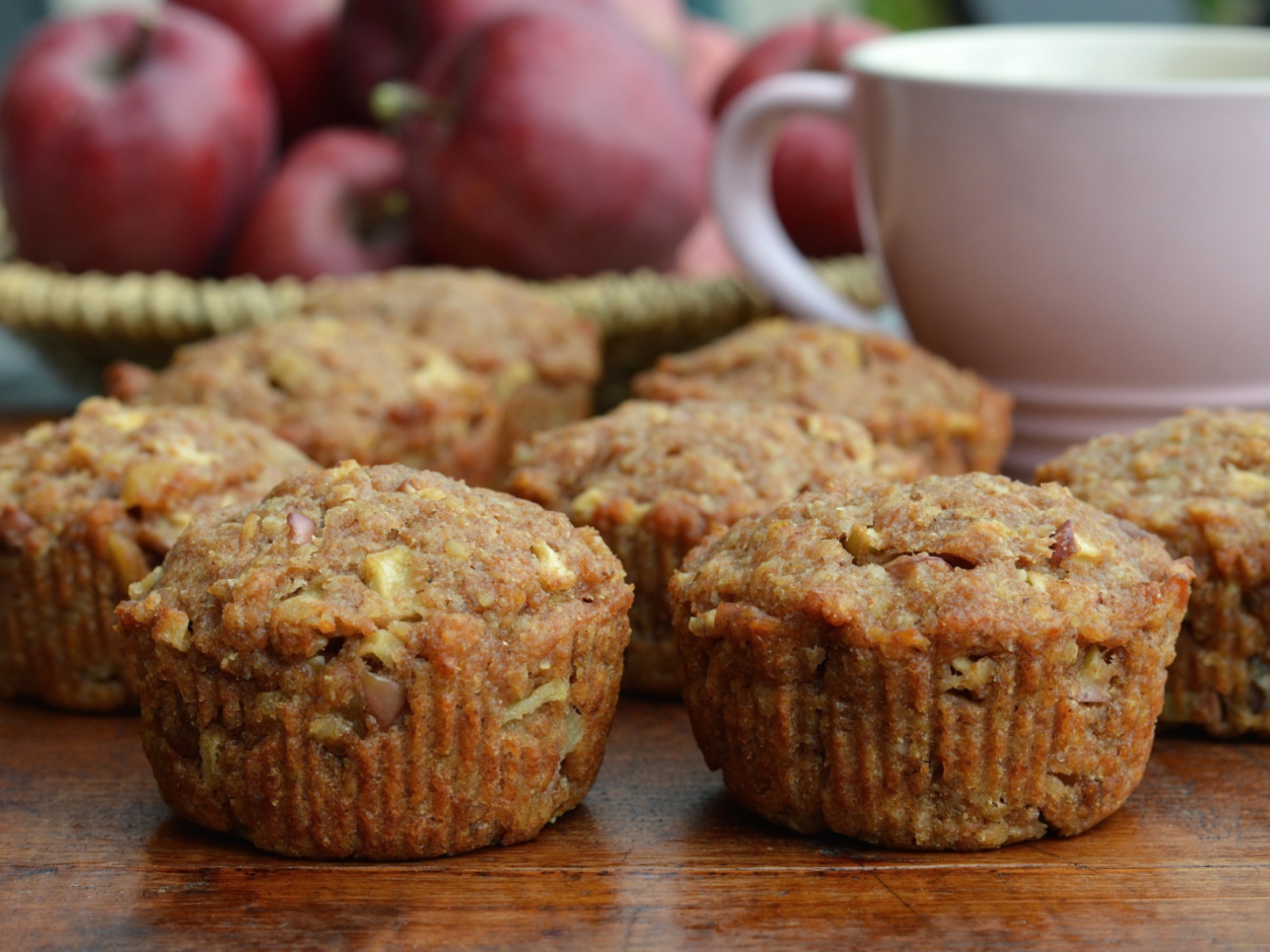Vegan Apple Muffins