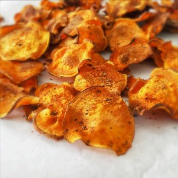 Oven-Baked Sweet Potato Chips With Kale Peso [Vegan, Paleo]