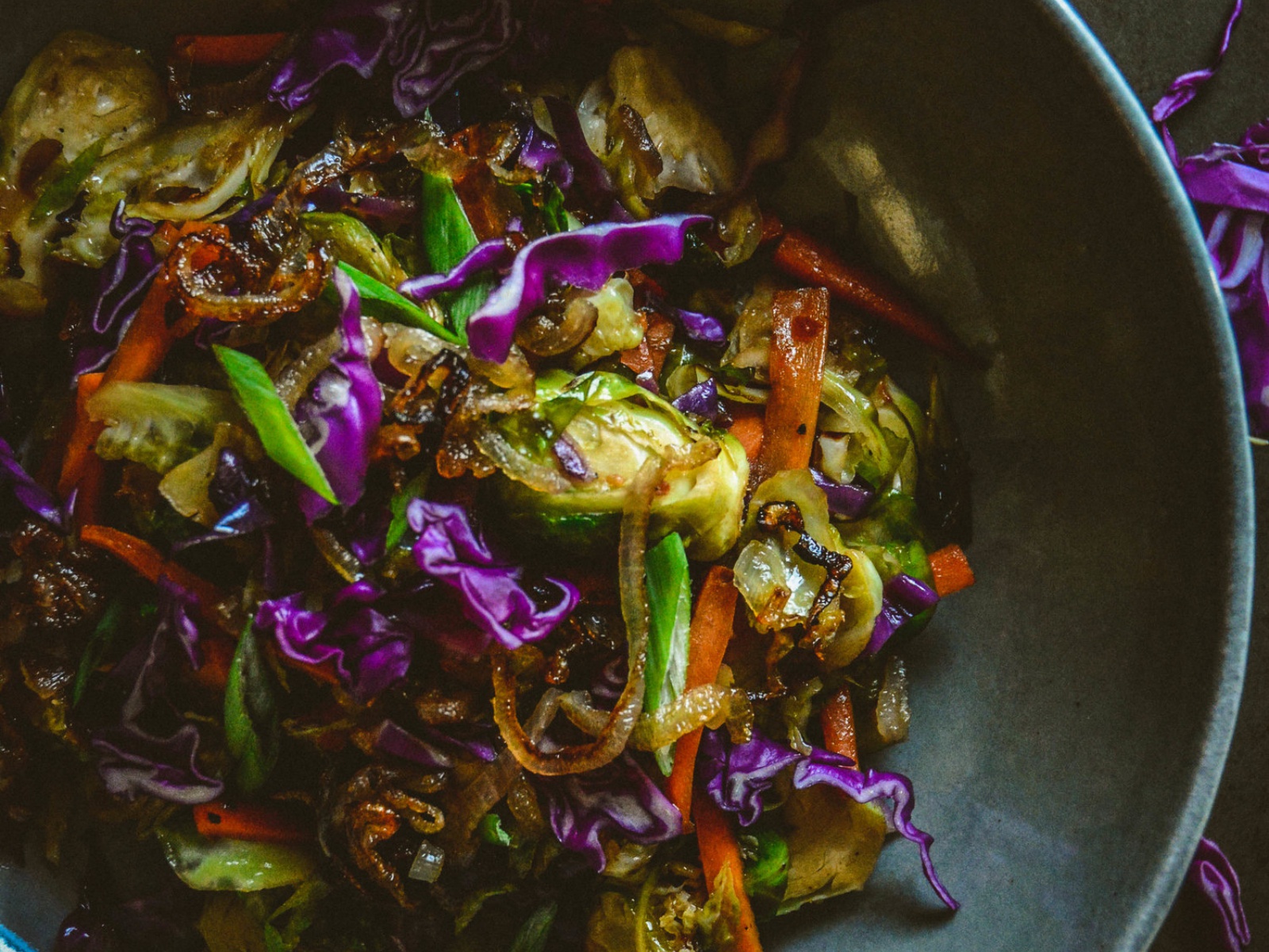 Delicious and colorful veggie filled salad with sweet chili sauce