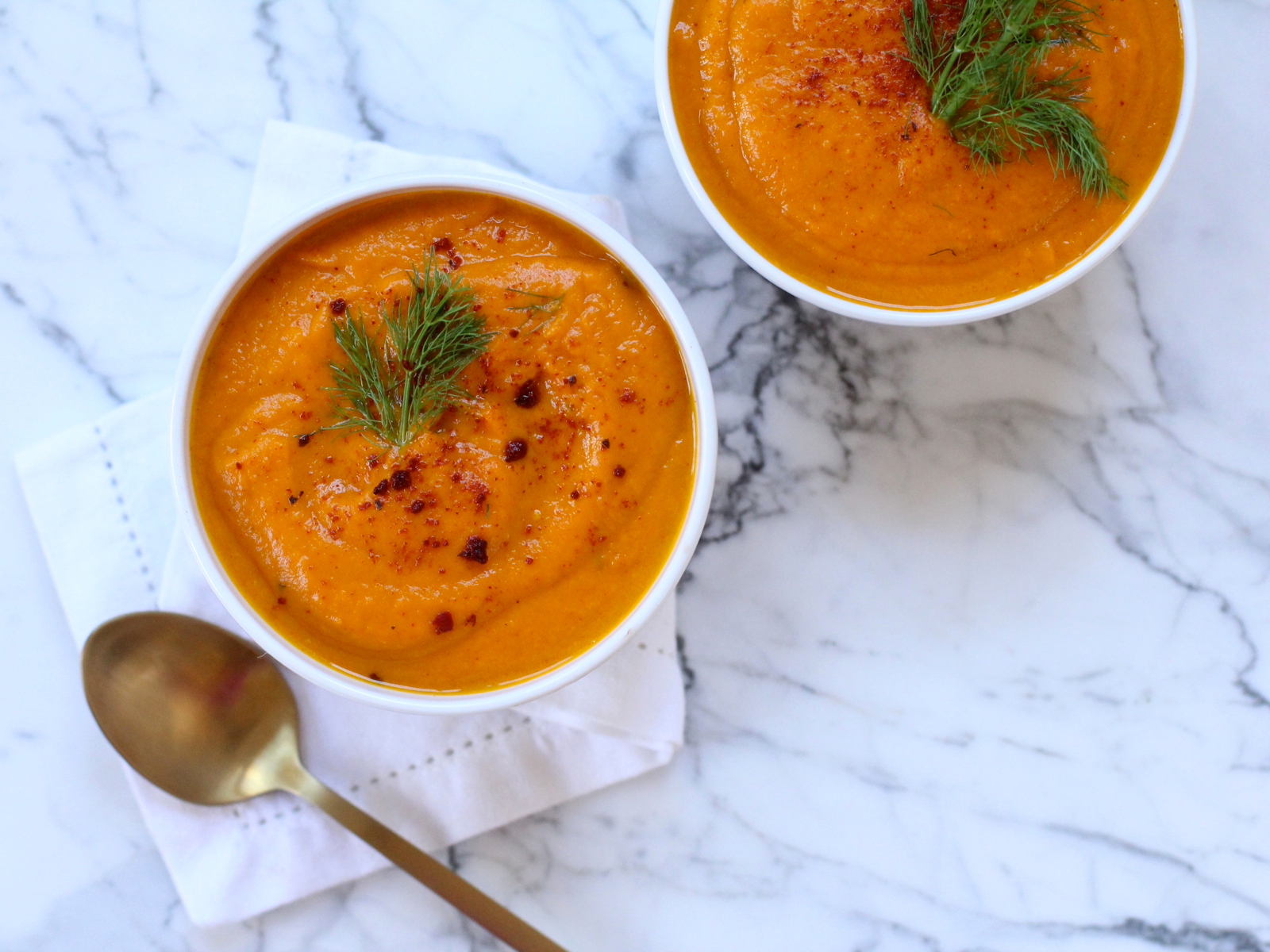 Zuppa vegana di carote e harissa