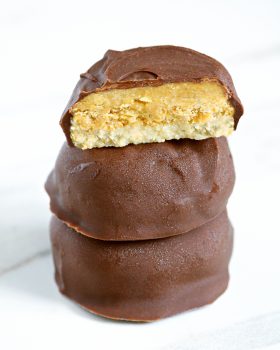 vegan, gluten-free and refined sugar-free peanut butter tag-a-longs