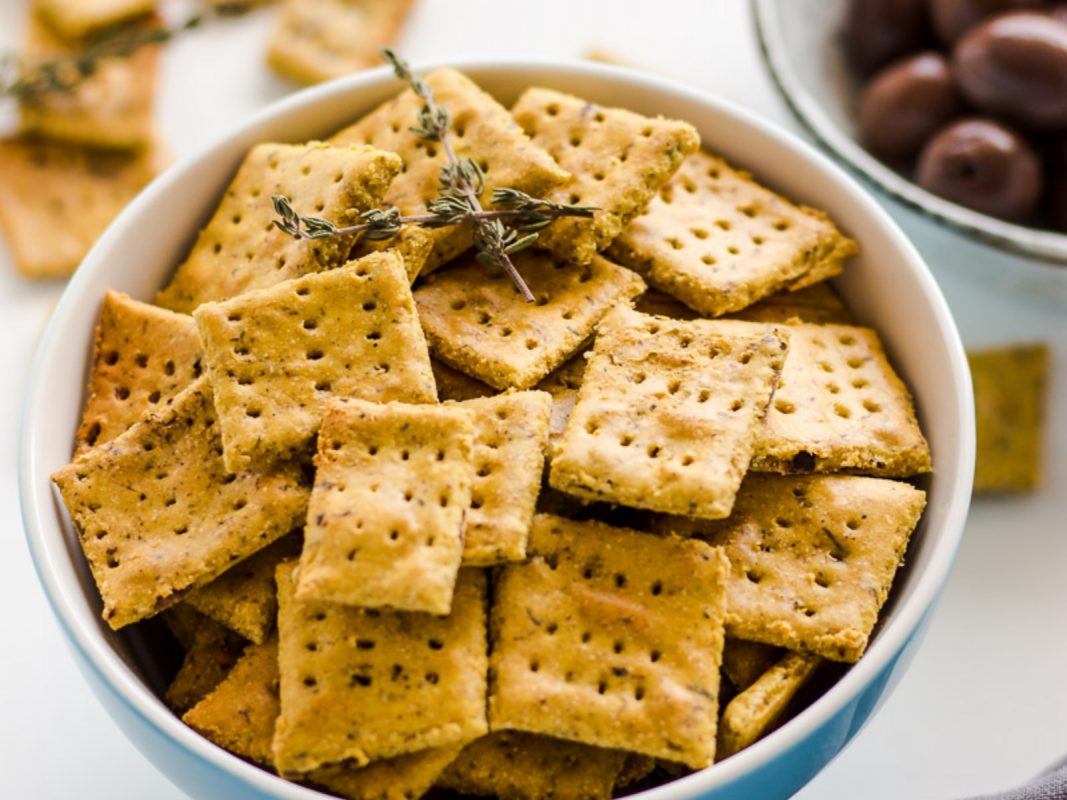 Oil-Free Olive Crackers