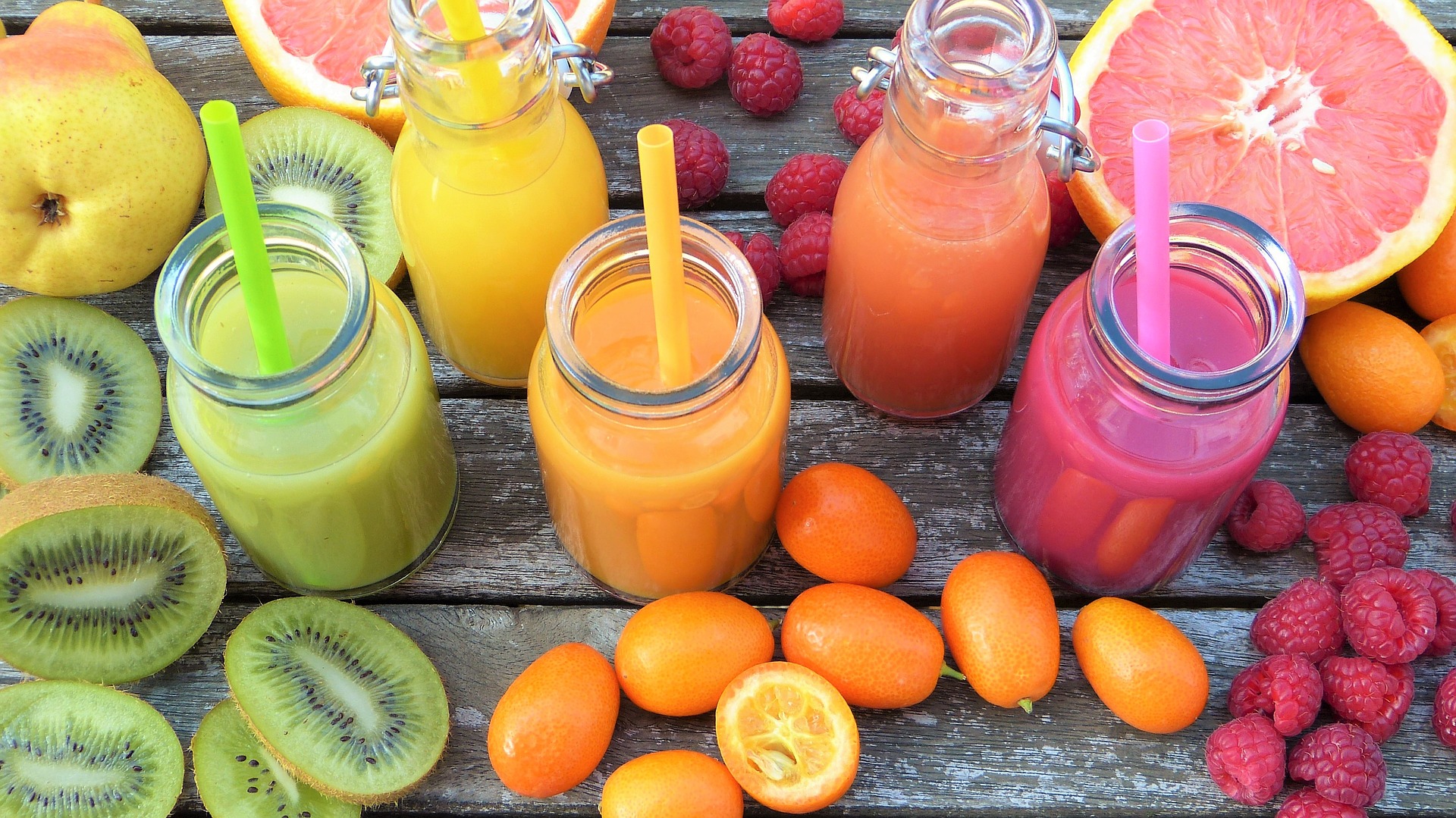 Juices and fruits