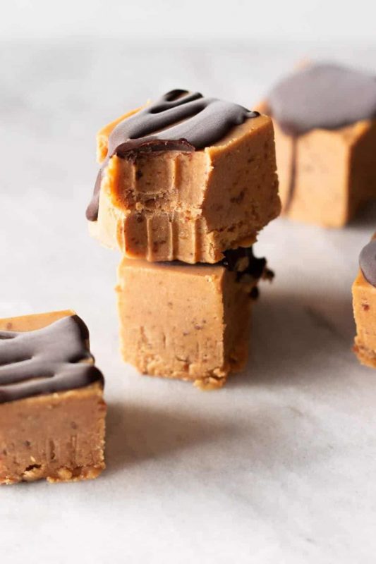 Vegan Peanut Butter Fudge Sweetened with Dates